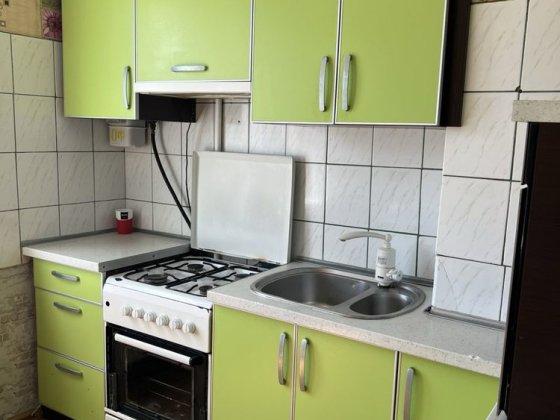 3-кімнатна кв.на довгострокову оренду Чернигов