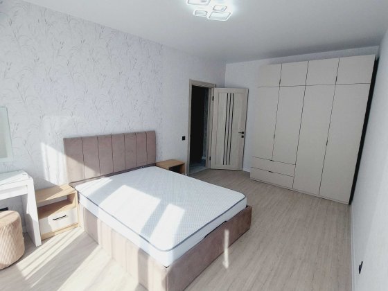 Сдам 3 к.квартиру по ул.Оксамитова 11А, ЖК Crystal Avenue, М.Житомирская Петропавловская Борщаговка