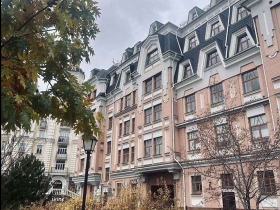 Продаж 3к квартири з видом на Андріївську церкву,  Воздвиженка, вул. Воздвиженська, 22. Киев