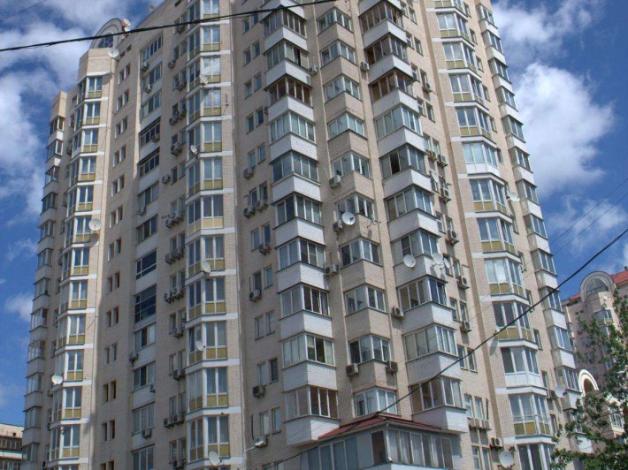 Продаж 3-к квартири вул. Левка Лук'яненка 29 - фото 1