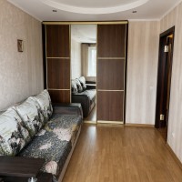 Продаж 1 кімнатної квартири вул. Привокзальна, 12, Дарницький район Киев