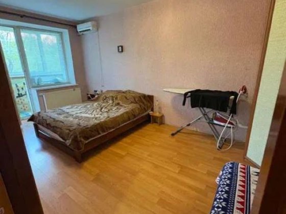 Продаж 2-к квартири вул. Салютна 1б Киев