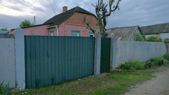 Продається приватний будинок 60 м² та земельна ділянка 6 соток з кадастровим номером. від власника - фото 1