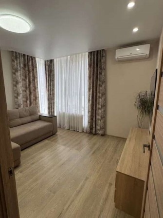 Продаж 1-к квартири Харківське шосе 190 - фото 1