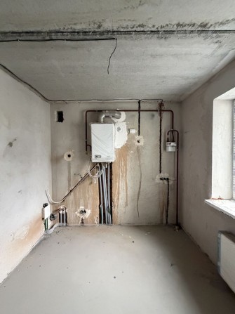 ТЕРМІНОВО квартира з частковим ремонтом! Газ! БЕЗ комісії! - фото 1