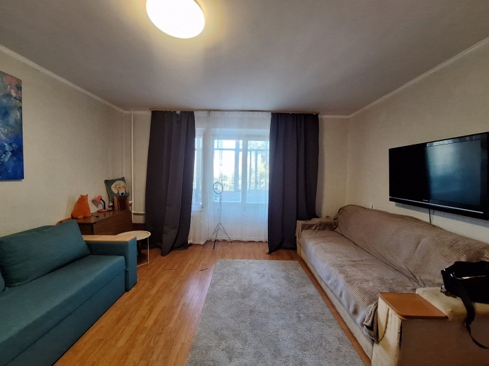 Продаж 1-кімнатна 35 м на вул. Лютнева в м.Бориспіль - фото 1
