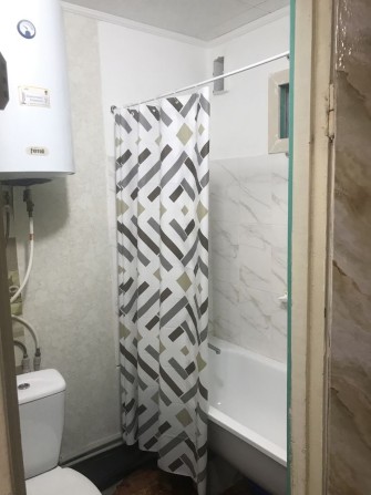 Продам 1-но кімнатну квартиру біля парку Олександрія - фото 1