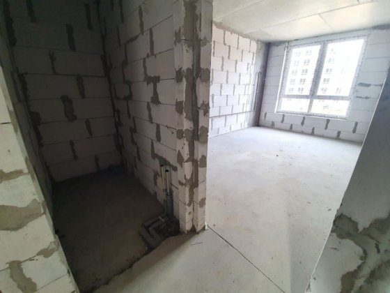 Найдешевша однокімнатна квартира , котел фходить у вартість . Засклена  лоджія ! Продаж БЕЗ КОМІСІЇ Буча