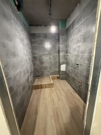 Продам 1 к кв з частковим ремонтом, 39м2( плитка, електрика, сантехніка, штукатурка)- зроблені - фото 1