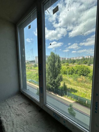 Дуже велика 2-на квартира м.Буча - фото 1