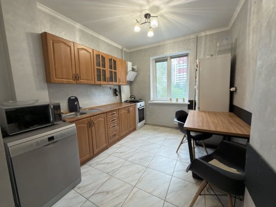 Продам 3 кім квартиру С.Петлюри 15А