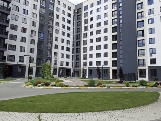 Найкраща ціна! Буча! Центр міста!   ЖК Континент рей  1к квартира  2/10 поверх  Площа 41м2 Ціна 3800 Буча