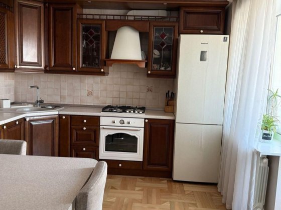 Продам 3кім.квартиру вул.Харківська (Декабристів) м. Бровари EM
