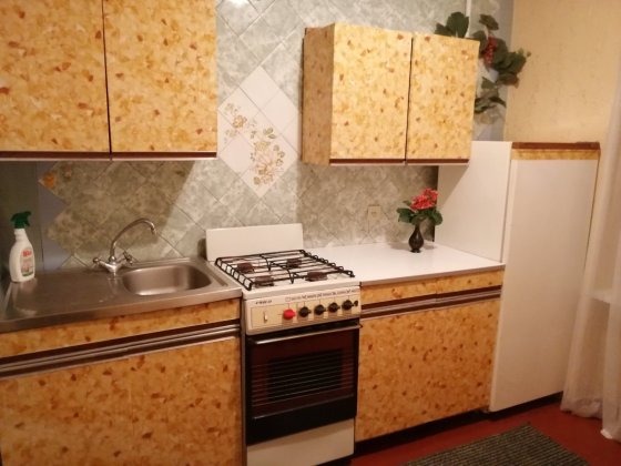 Продам  2 кім.квартир в центрі міста. Борисполь