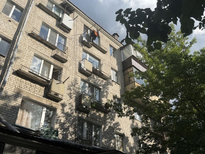 Продаж квартири Бровари , рн Торгмаш , з автономним газовим опаленням - фото 1
