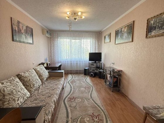 Продаж 3-кімнатна квартира на Незалежності м.Біла Церква Белая Церковь