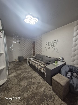 Продам квартиру неподалік від парку Олександрія - фото 1