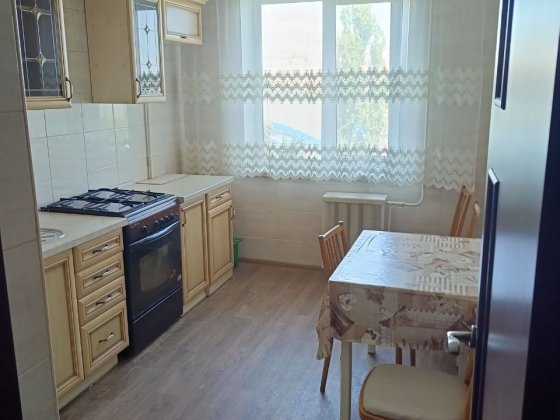Простора 3-к квартира 68 м² біля Критого ринку! 6 поверх, балкон + лоджія, Від власника Белая Церковь