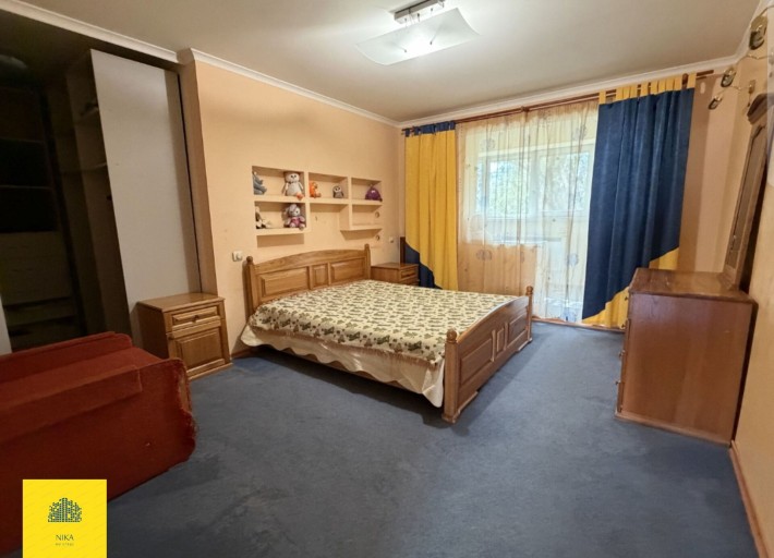 Продам 3-х кімнатну квартиру - фото 1