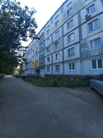 Простора 3-кімнатна квартира 71 м² Без комісії - фото 1