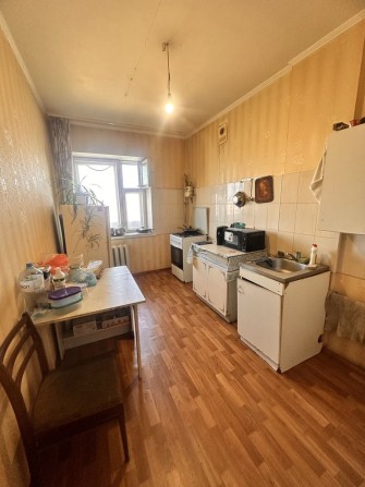 Продам 3-кімнатну квартиру в Борисполі, вул. Бабкіна, 12 - фото 1