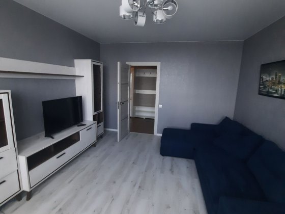 Продам 2-кім Квартиру по вул. В. Черновола