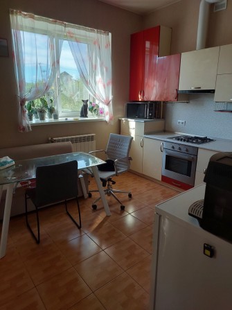 Продам двух кімнатну квартиру в Броварах район Старий центр - фото 1