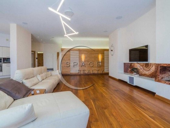 Продаж 5к квартири 230м2 Соборна 7 Бровари
