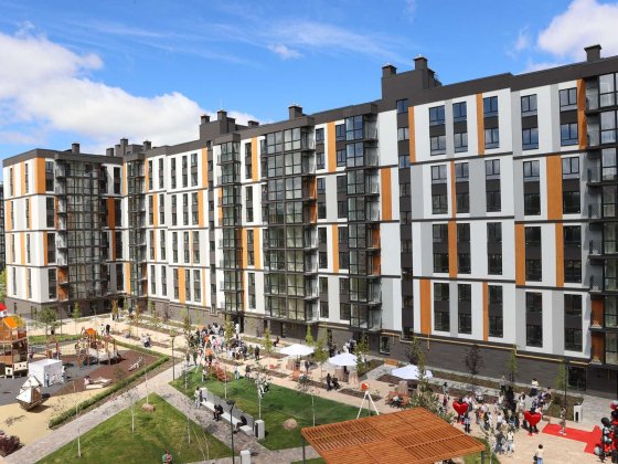 Продам готову 2к квартиру в ЖК Атмосфера Лайф (газ, котел, два балкони, гардеробна)