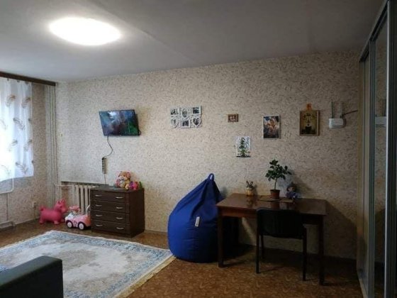 Продається 3-кімнатна квартира м. Бровари Торгмаш EM