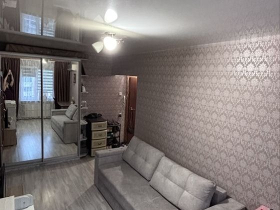 2 кімнатна на Південному масиві Вишневое