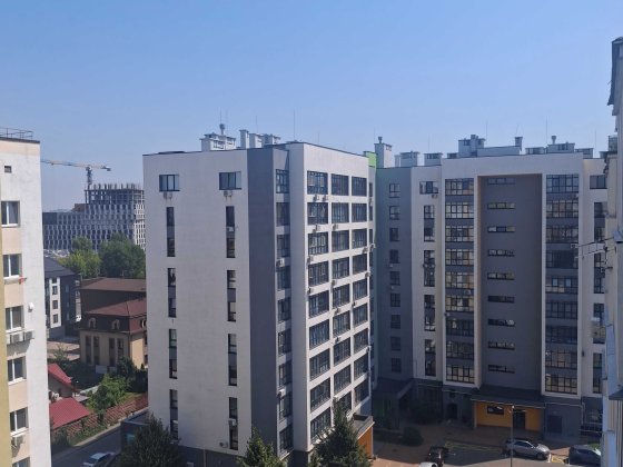 3к квартира 102м2 ЖК Піонерскій квартал Вишневое