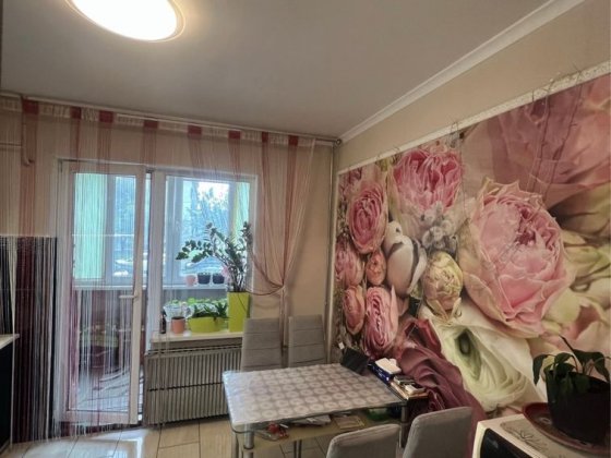 Продаж 2-кімнатної квартири з ремонтом, меблями та технікою у Вишневому Вишневое