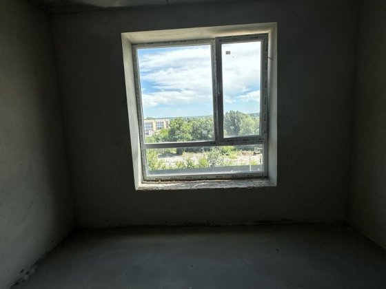 Двохкімнатна квартира в зданому будинку біля парку Буча