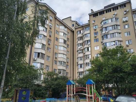 Продаж 2 кімнатної квартири 63 м2 центр Вишневого. ГАЗ. Вишневое