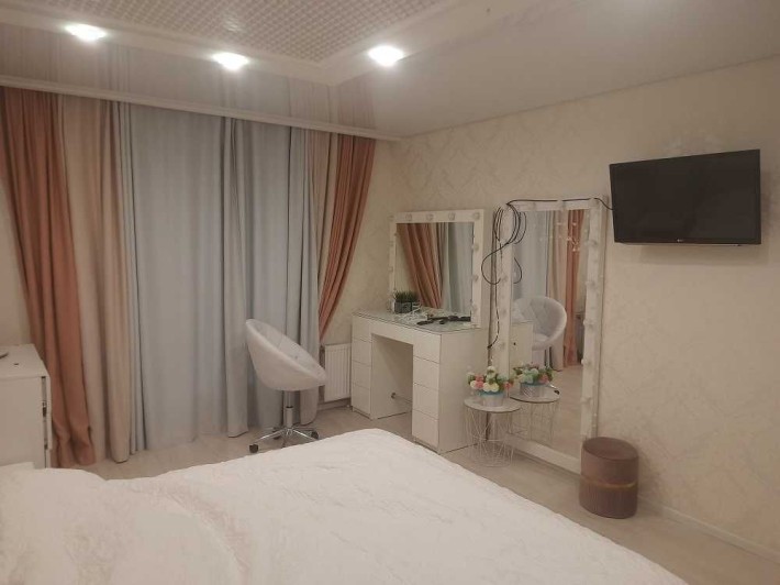 Продам 3-К квартиру ЖК Акварелі 1, м. Вишневе. Власник. З меблями. - фото 1