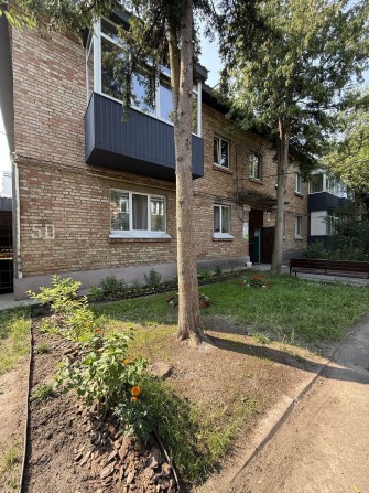 3к квартира 60 м² з новим ремонтом у Бучі (вул. Водопровідна) - фото 1
