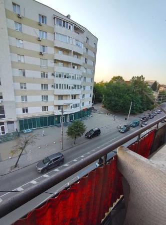 Топова локація! 2-кімнатна квартира з балконом біля озера, вул. Мазепи - фото 1