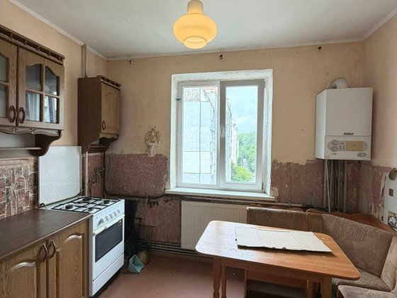 Продаю 2 к.кв поруч з  Парком. Інд.Опалення. Покращене планування Івано-Франківськ