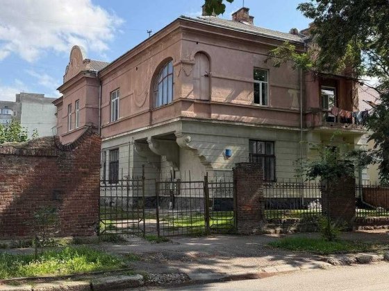 Продається ексклюзивна квартира в історичному центрі Івано-Франківська на вул.Тарнавського Ивано-Франковск