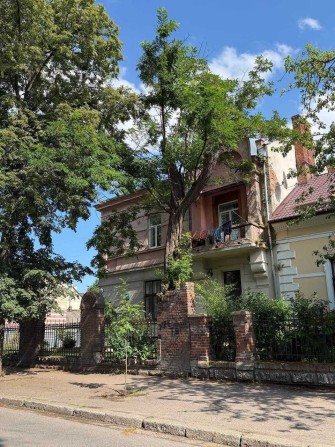 Продаж 2 к квартири в історичному центрі міста польський люкс вул.Тарнавського - фото 1
