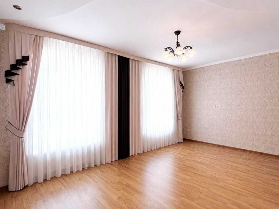 БЕЗ КОМІСІЇ Продаж 3 квартири, ЖК Акварелі 1 Лесі Українки 74В генератор Вишневое