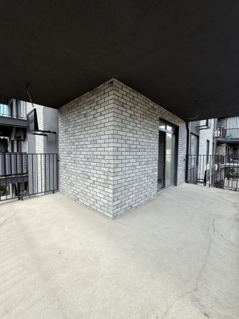 Продаж 2к з наповненням white box в ЖК Ютландія 2, величезна кутова тераса, 4 поверх - фото 1