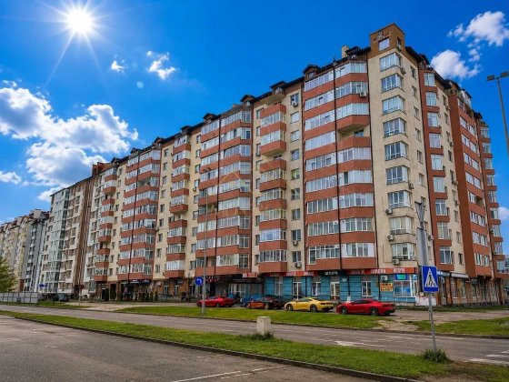 Продається велика ЗДАНА 2к квартира біля ТЦ Арсен Ивано-Франковск
