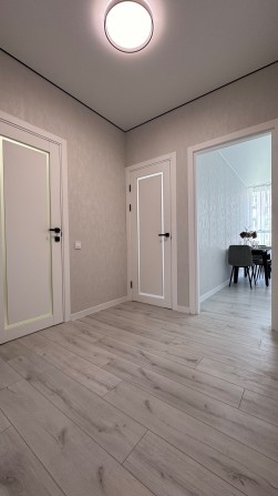 Продам двокімнатну квартиру з ремонтом біля Центрального парку. БЕЗ КОМІСІЇ! - фото 1