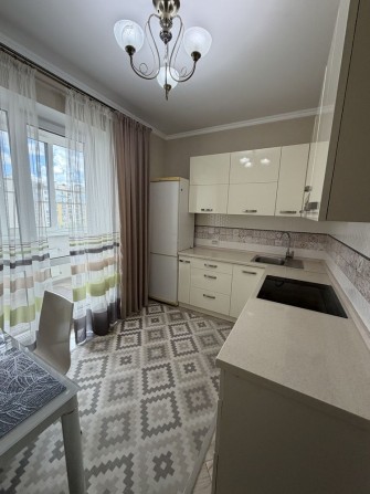 Ексклюзив! Продається стильна 1-кімнатна квартира з ремонтом площею 42 м² у ЖК «Акварелі 1»  БЕЗ КОМ - фото 1