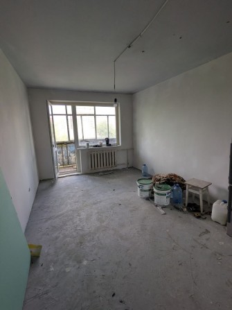 Терміново!  Продаж 2-кімнатни квартири 45,2 м² біля центру - фото 1