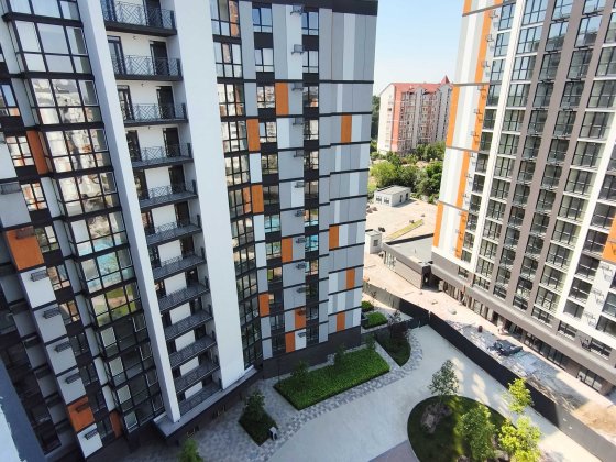 2 Кім. квартира  без ремонту 61 кв. м ЖК Атмосфера Вишневое