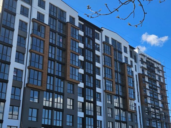 2-кімнатна з видом на міське озеро. Розтермінування Ивано-Франковск