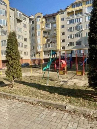 Продаж зданої 3к квартири з частковим ремонтом - фото 1